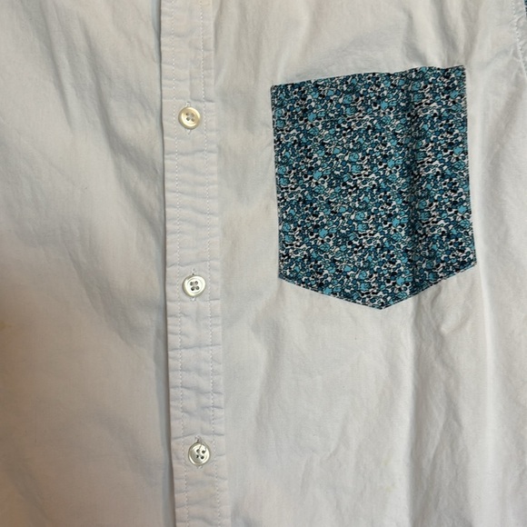 Zipcode men’s white and blue floral short sleeve button down shirt size small - Picture 3 of 9